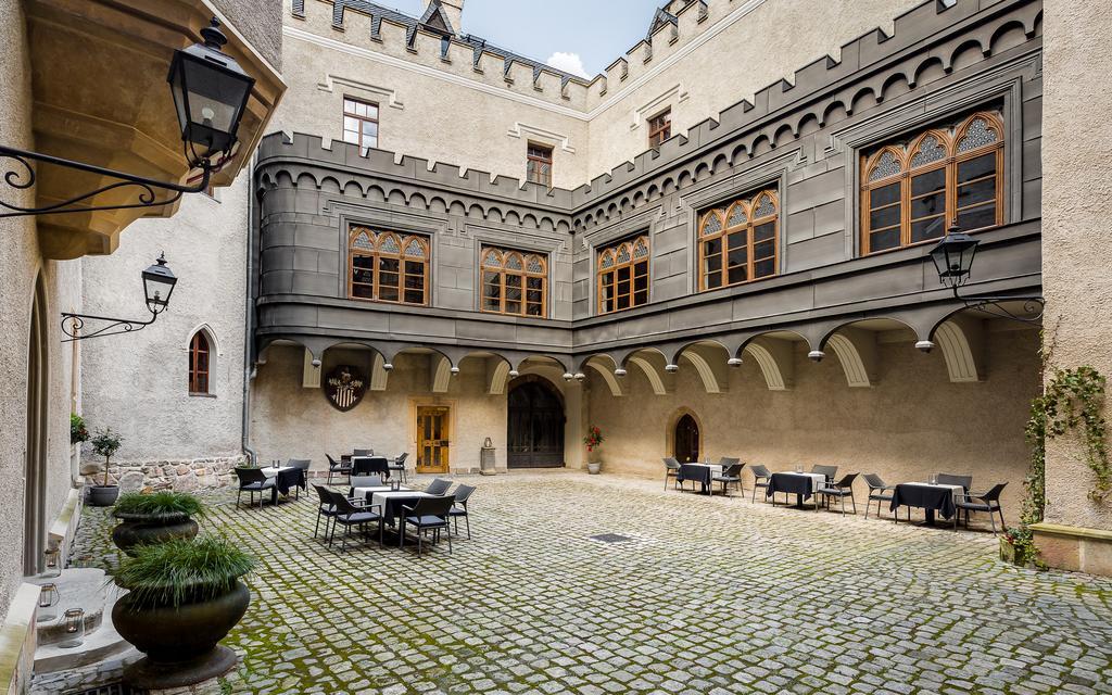 Zamek Karpniki Schloss Fischbach Lomnica  Bagian luar foto